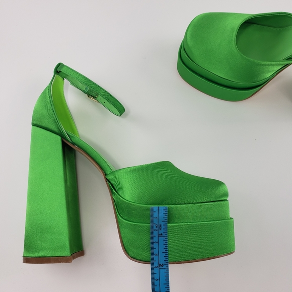 GREEN SATIN PLATFORMS - Picture 8 of 9